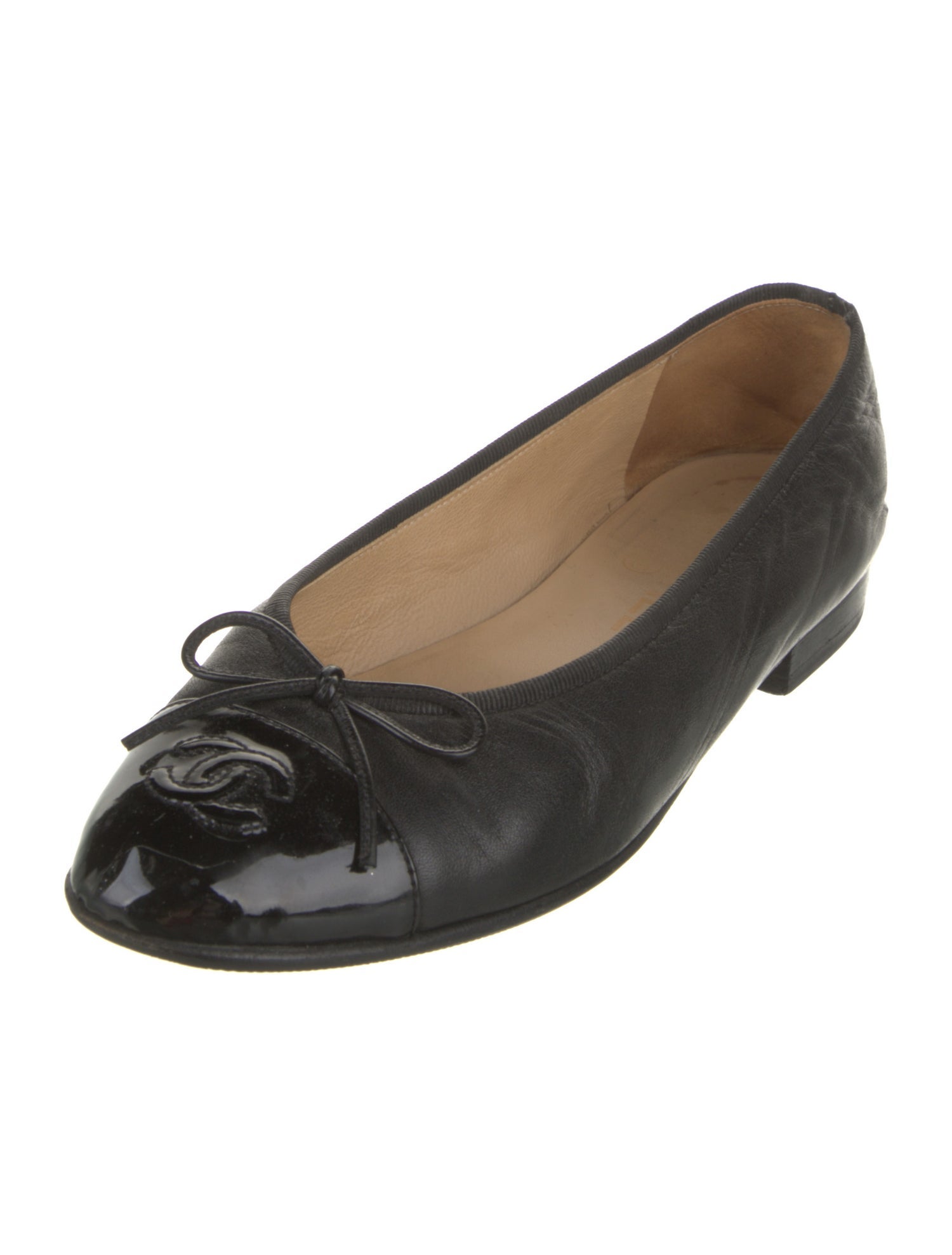 Chanel Interlocking CC Logo Leather Ballet Flats