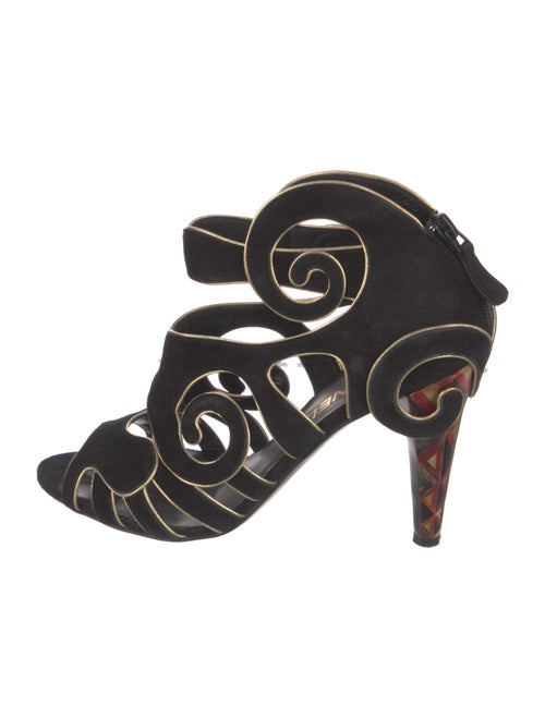 Chanel 2011 Interlocking CC Logo D'Orsay Pumps