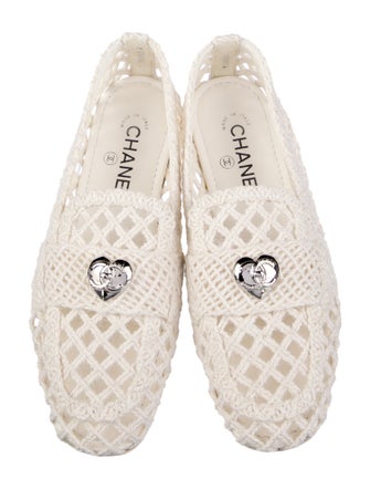 Chanel 2023 Interlocking CC Logo Ballet Flats