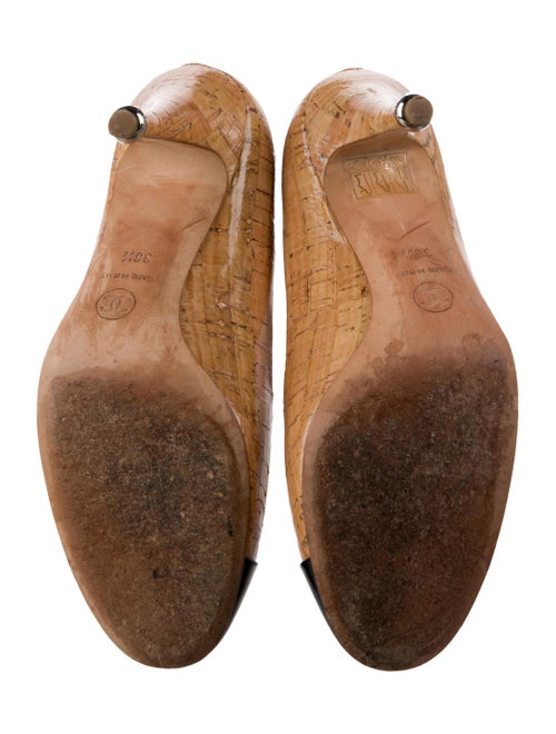 Chanel 2011 Interlocking CC Logo Pumps