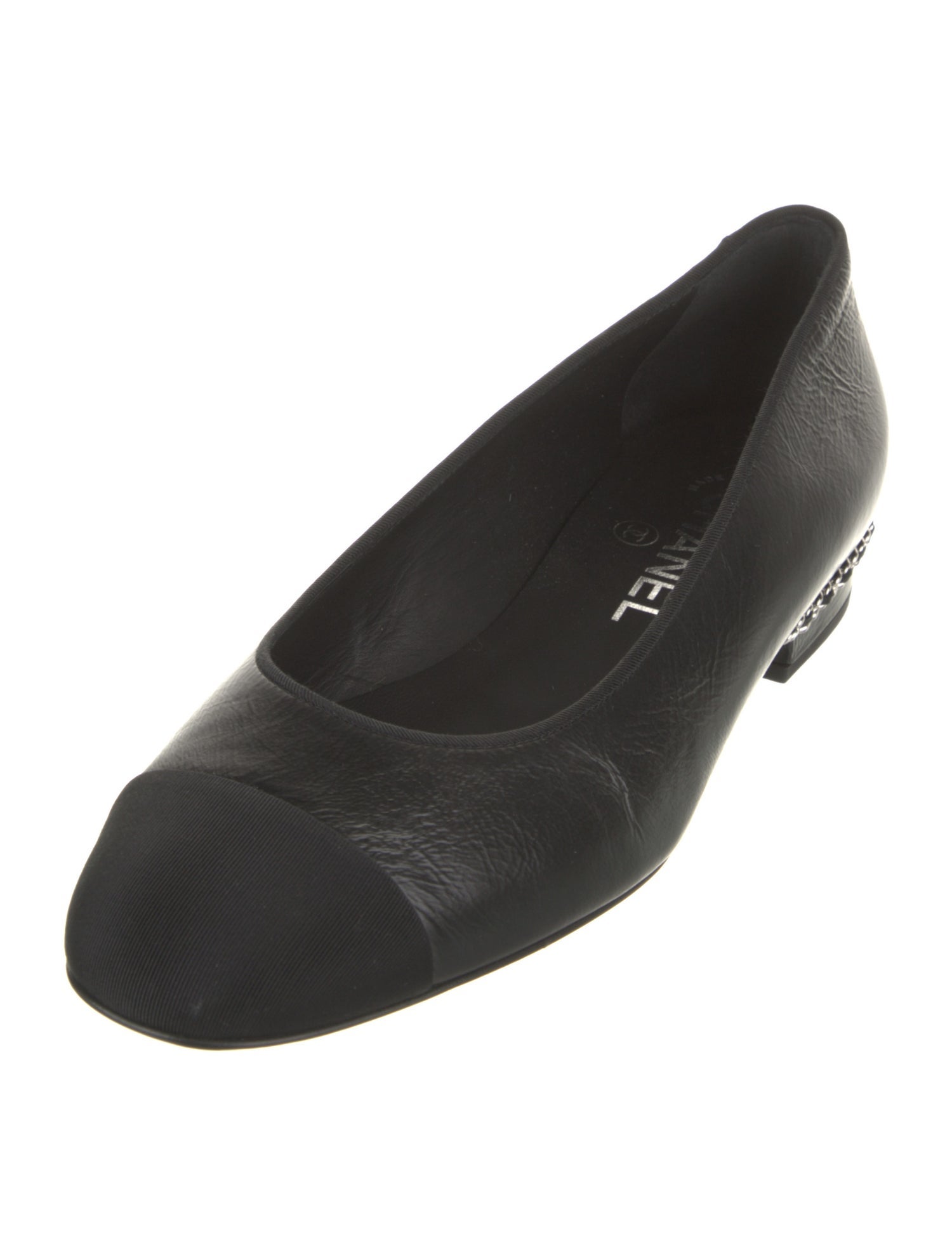 Chanel Interlocking CC Logo Leather Pumps