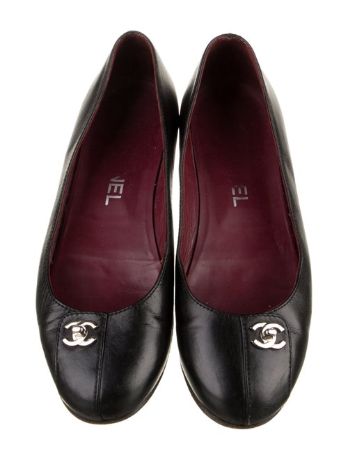 Chanel Interlocking CC Logo Leather Ballet Flats