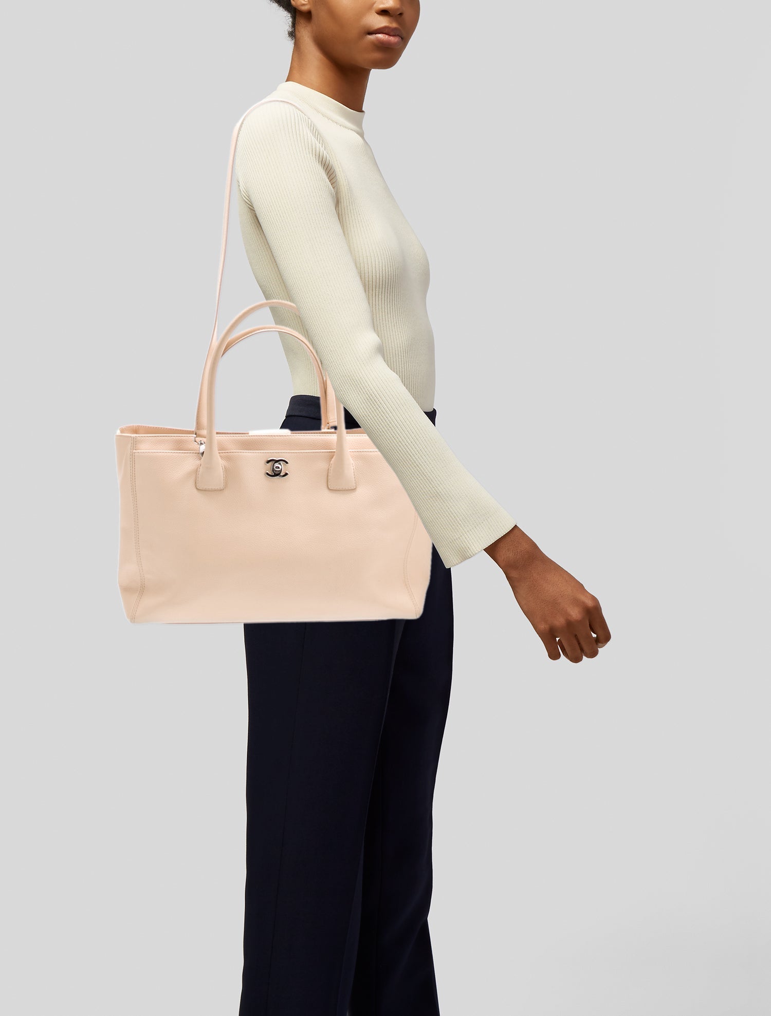 Chanel Caviar Medium Executive Cerf Tote