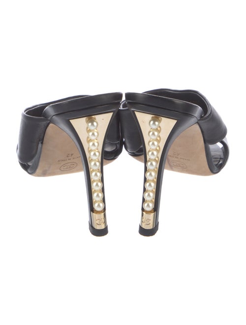 Chanel Interlocking CC Logo Leather Slides