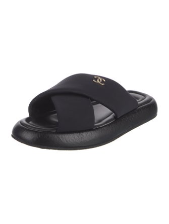 Chanel Interlocking CC Logo Slides