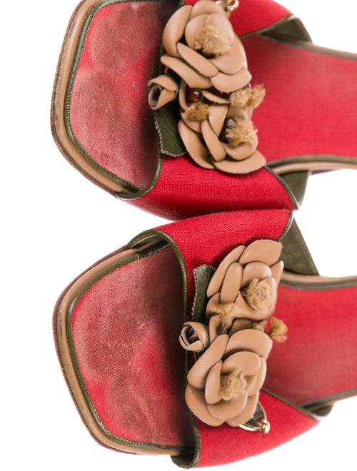 Chanel 2001 Camellia Accent Slides