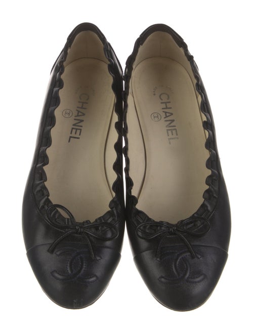 Chanel Interlocking CC Logo Leather Ballet Flats