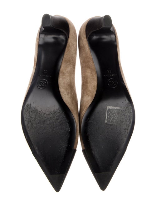 Chanel 2018 Interlocking CC Logo Pumps