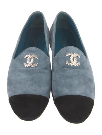 Chanel 2022 Interlocking CC Logo Loafers
