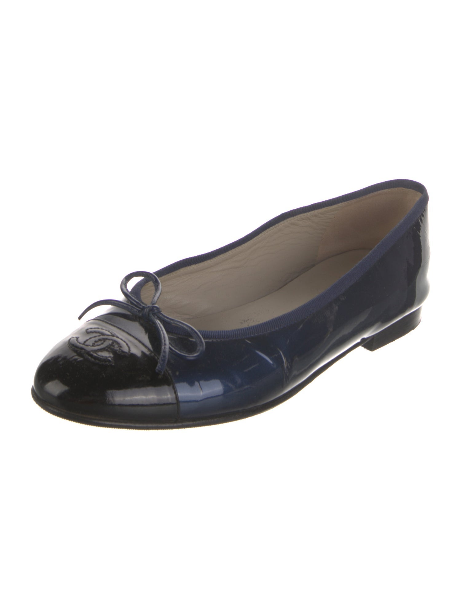 Chanel Interlocking CC Logo Patent Leather Ballet Flats