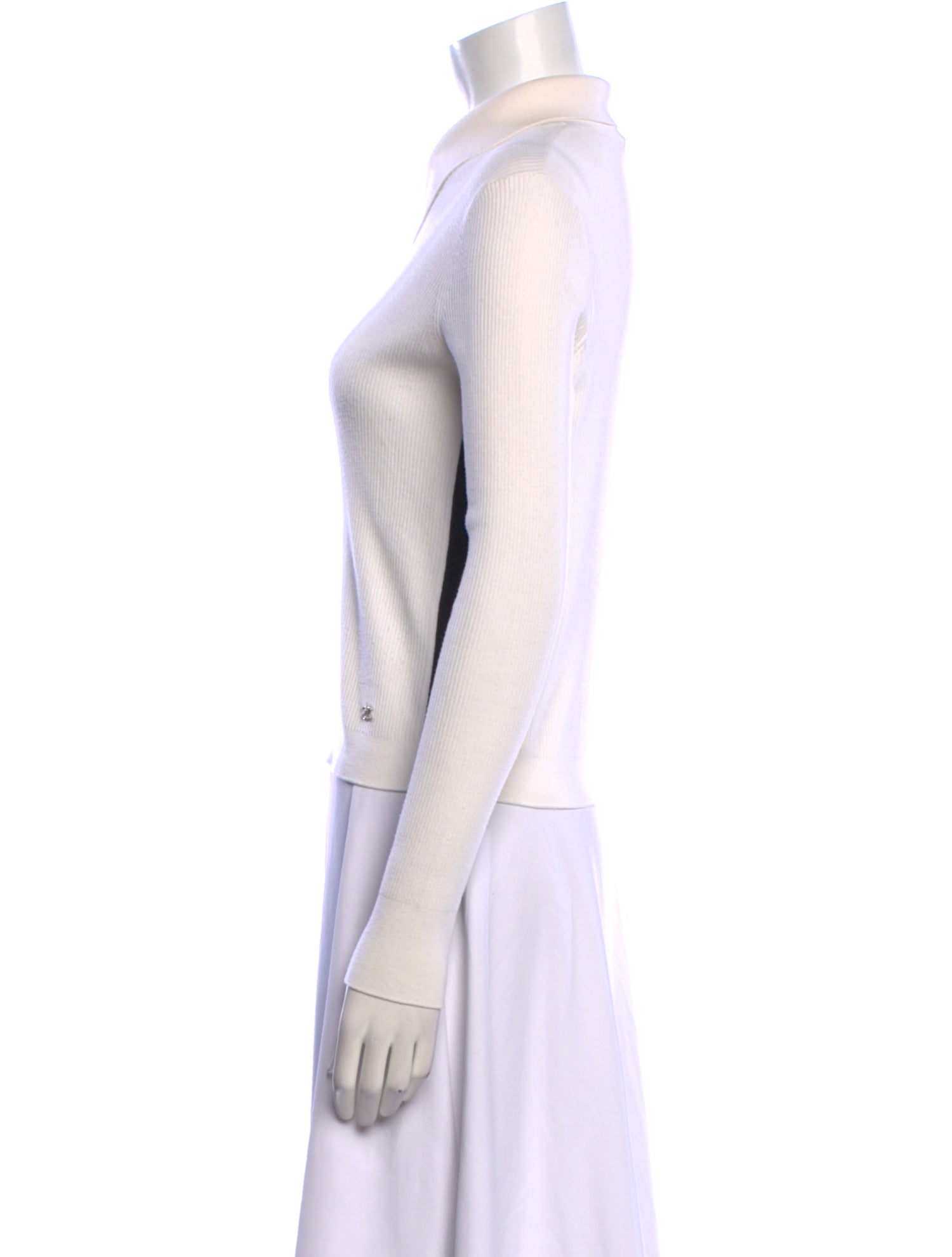 Chanel 2023 Coco Neige Sweater