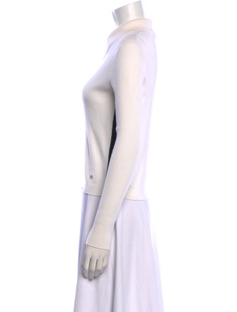 Chanel 2023 Coco Neige Sweater