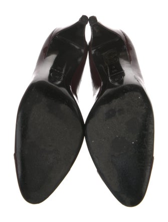 Chanel Interlocking CC Logo Patent Leather Pumps