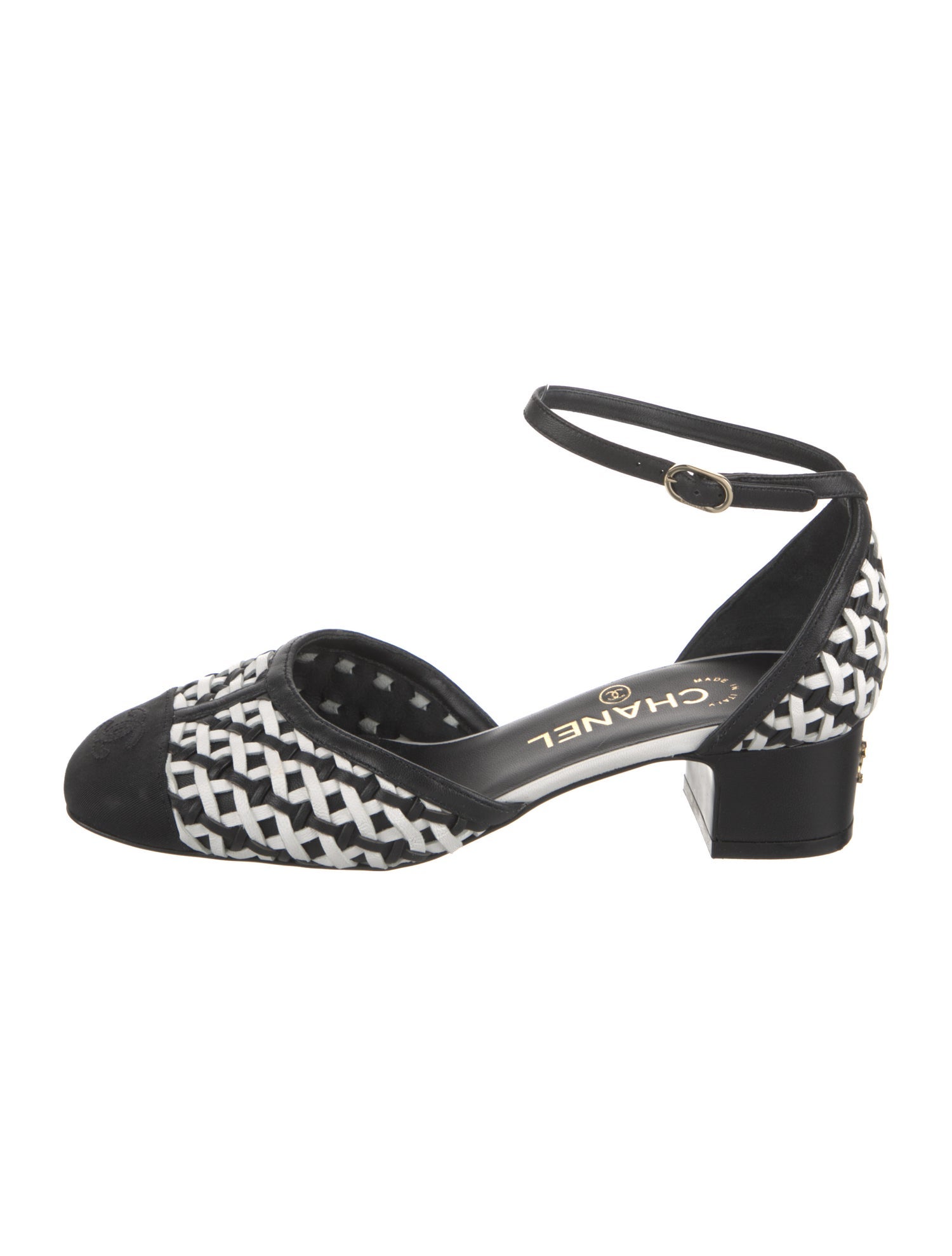 Chanel 2022 Interlocking CC Logo D'Orsay Pumps