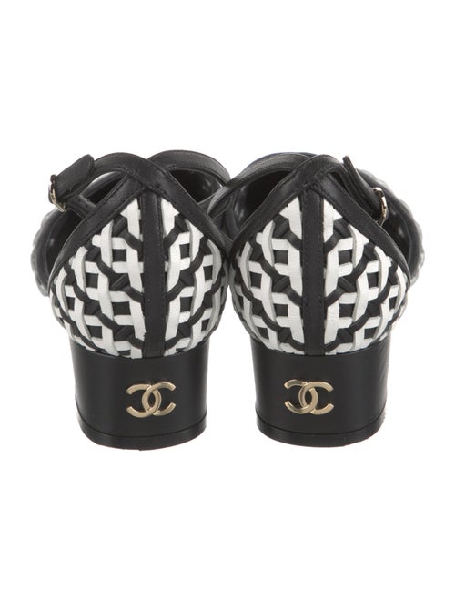 Chanel 2022 Interlocking CC Logo D'Orsay Pumps