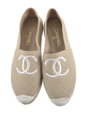 Chanel 2020 Interlocking CC Logo Espadrilles