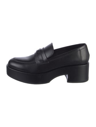 Chanel Interlocking CC Logo Leather Loafers