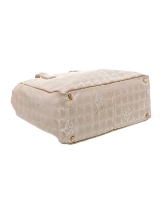 Chanel Medium Travel Ligne Tote