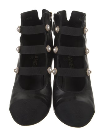 Chanel 2017 Interlocking CC Logo Boots