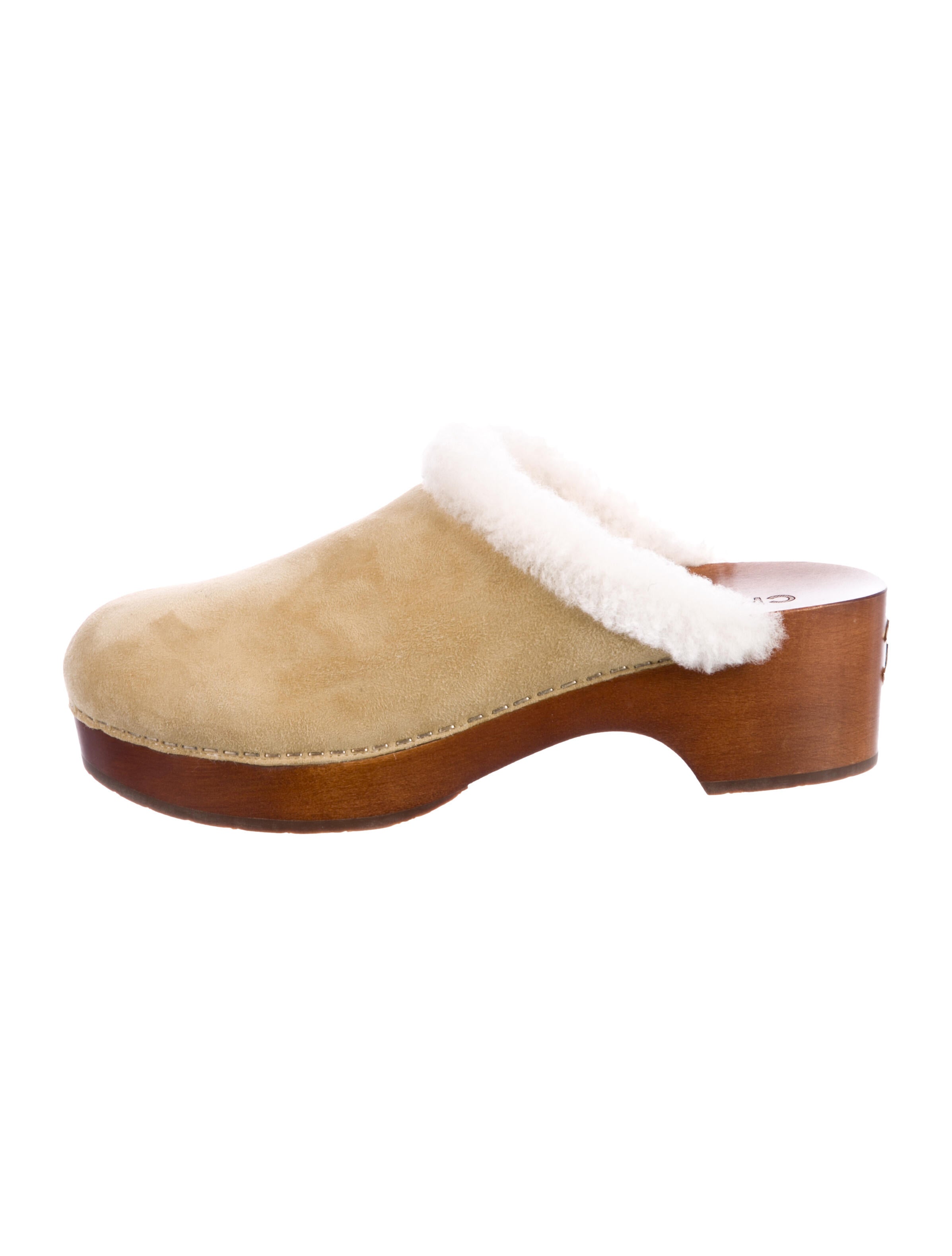 Chanel 2023 Coco Neige Mules