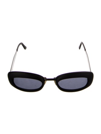 Chanel Interlocking CC Logo Cat-Eye Sunglasses