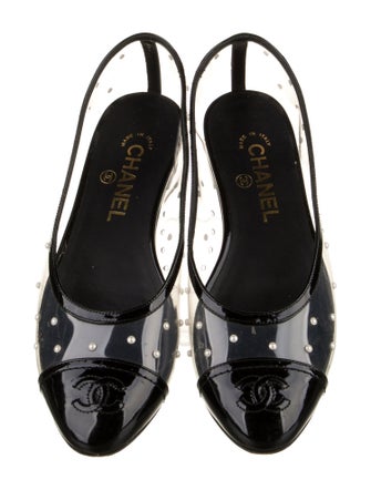 Chanel Interlocking CC Logo Ballet Flats
