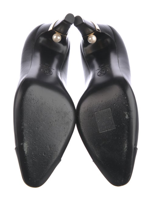 Chanel 2019 Interlocking CC Logo Pumps