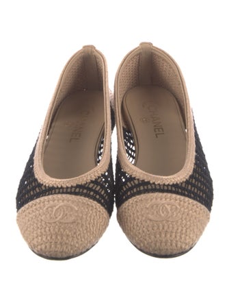 Chanel Interlocking CC Logo Raffia Flats