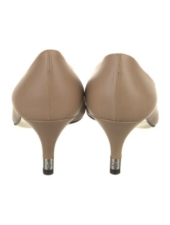Chanel Interlocking CC Logo Leather Pumps