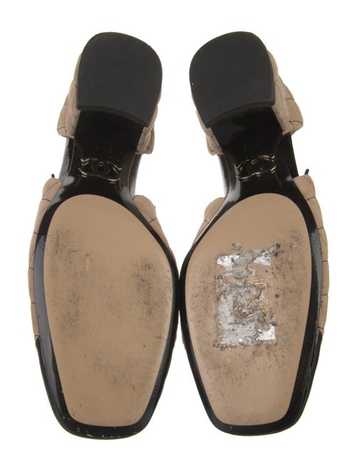 Chanel Interlocking CC Logo Suede D'Orsay Pumps