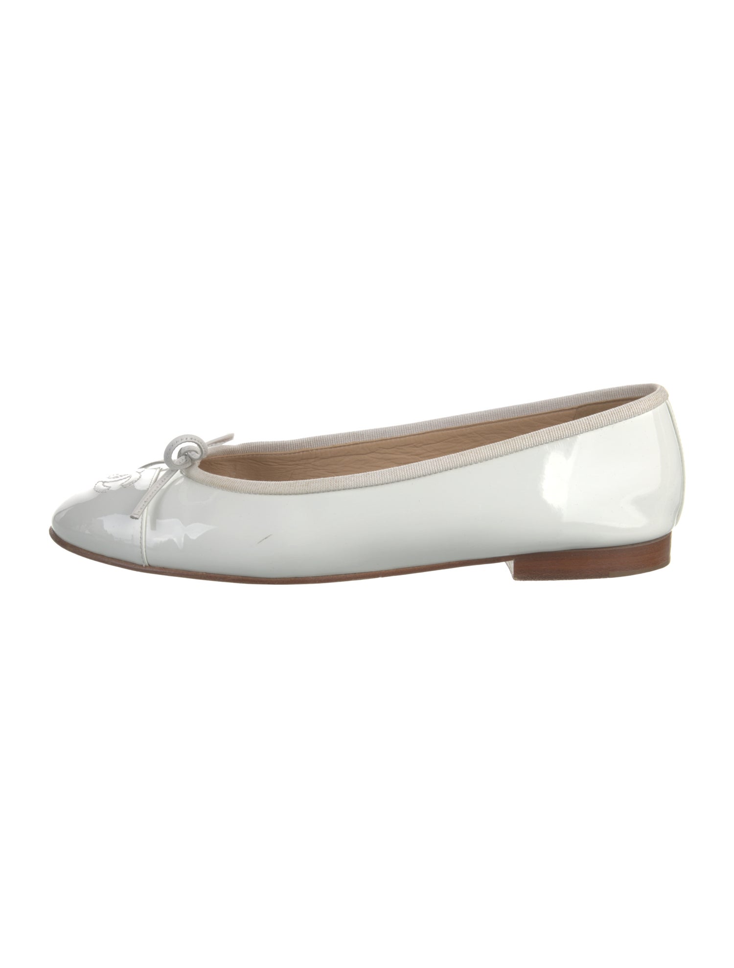Chanel Interlocking CC Logo Patent Leather Ballet Flats