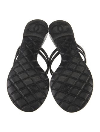 Chanel Interlocking CC Logo Rubber Flip Flops