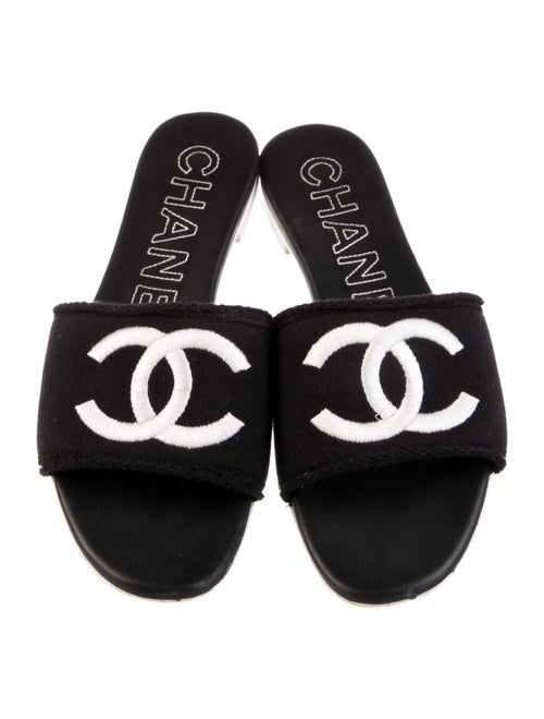 Chanel 2024 Interlocking CC Logo Slides