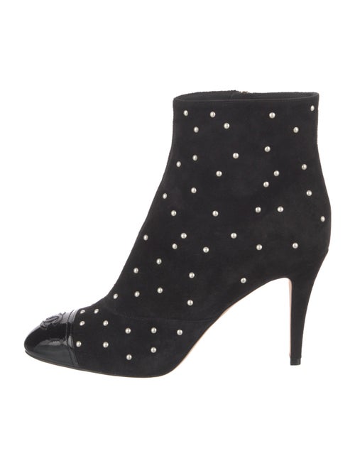 Chanel Interlocking CC Logo Suede Boots