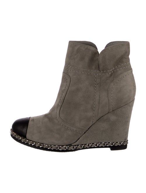 Chanel Suede Chain-Link Accents D'Orsay Pumps