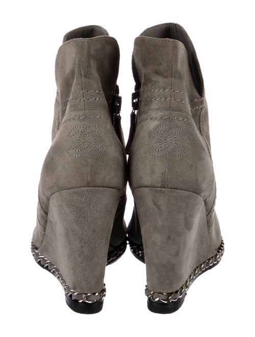 Chanel Suede Chain-Link Accents D'Orsay Pumps