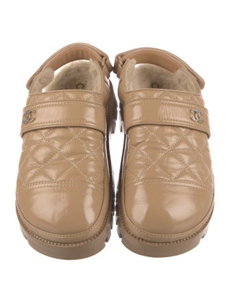 Chanel Interlocking CC Logo Leather Slingback Sandals