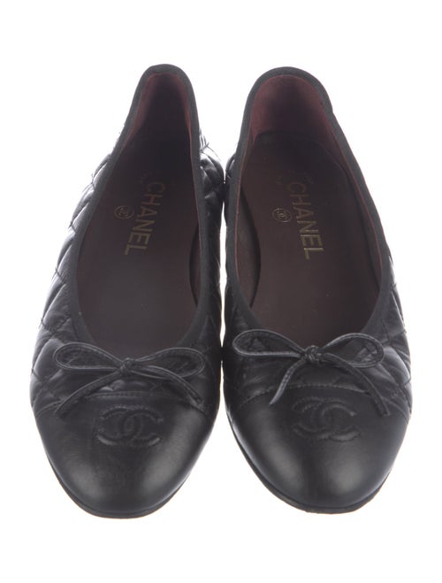 Chanel Interlocking CC Logo Leather Ballet Flats