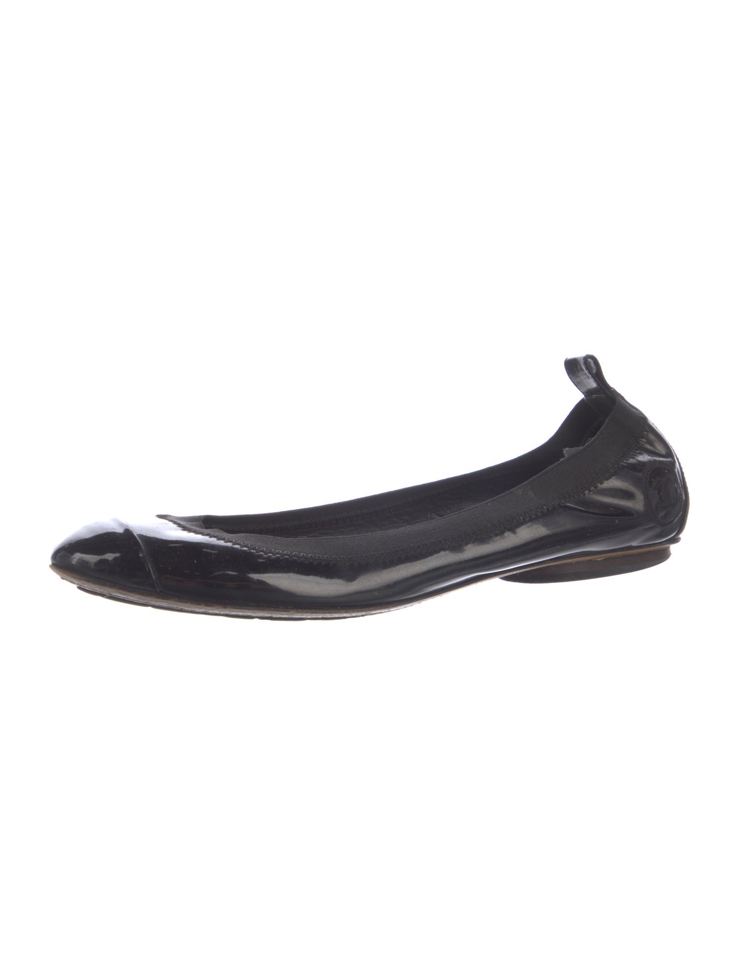 Chanel Interlocking CC Logo Patent Leather Ballet Flats