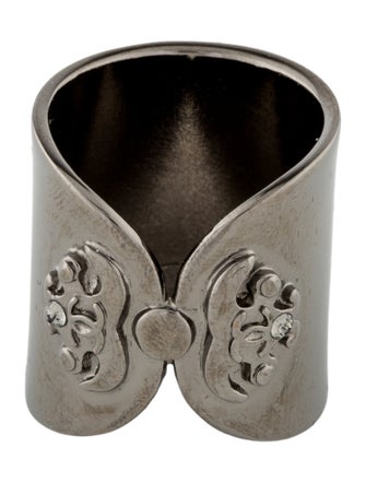 Chanel Strass CC Ring