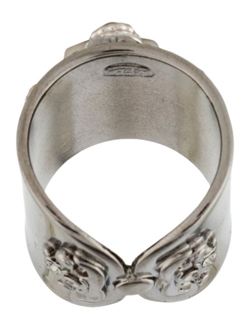 Chanel Strass CC Ring