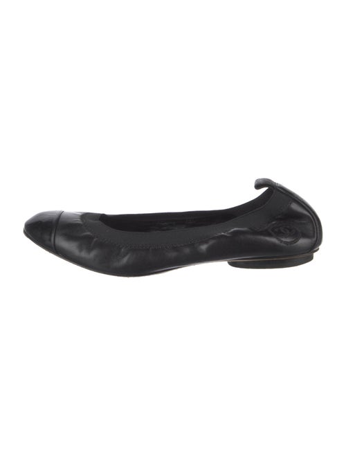 Chanel Interlocking CC Logo Leather Ballet Flats