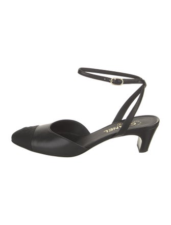 Chanel Interlocking CC Logo Leather Slingback Pumps