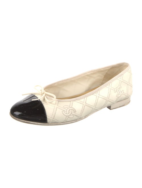 Chanel 2023 Interlocking CC Logo Ballet Flats