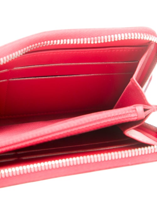 Chanel 2014-2015 Interlocking CC Logo Continental Wallet