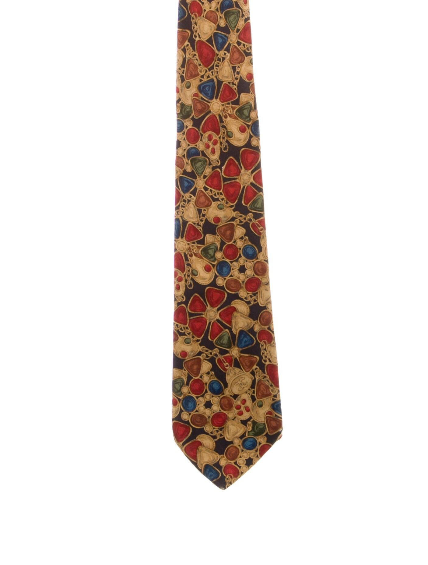 Chanel Vintage CC Tie