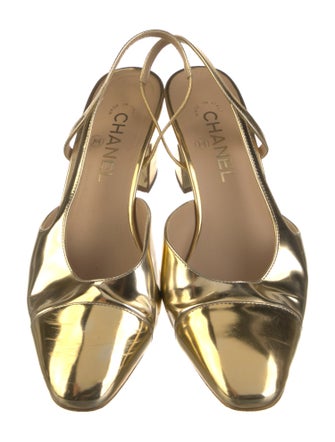 Chanel 2022 Interlocking CC Logo Slingback Pumps