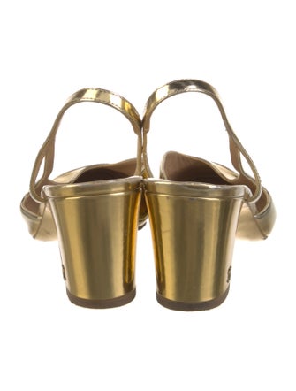 Chanel 2022 Interlocking CC Logo Slingback Pumps