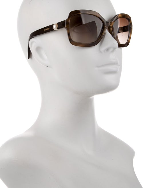 Chanel Interlocking CC Logo Oversize Sunglasses