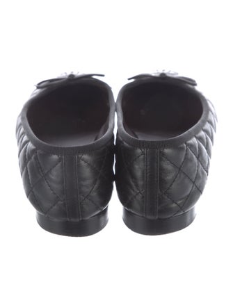 Chanel Interlocking CC Logo Leather Ballet Flats